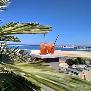 La Maison Vue Le , Bari Italia