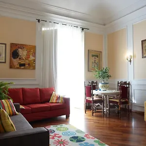 Elegante Centro Storico , Aeroporto di Catania Fontana Rossa Italia